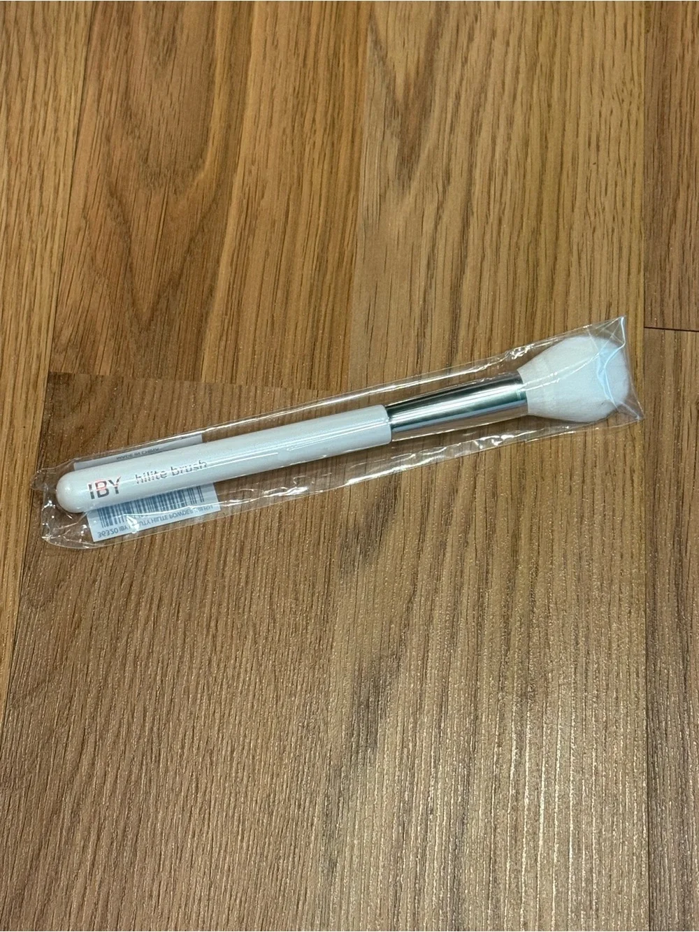 5 for $25 item 🌺 IBY Hilite Makeup Brush